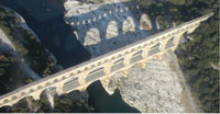 Vue aérienne du Pont du Gard au franchissement du Gardon